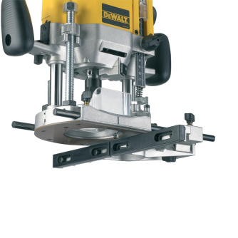 Купить Фрезер DEWALT  DW 625 Е фото №8